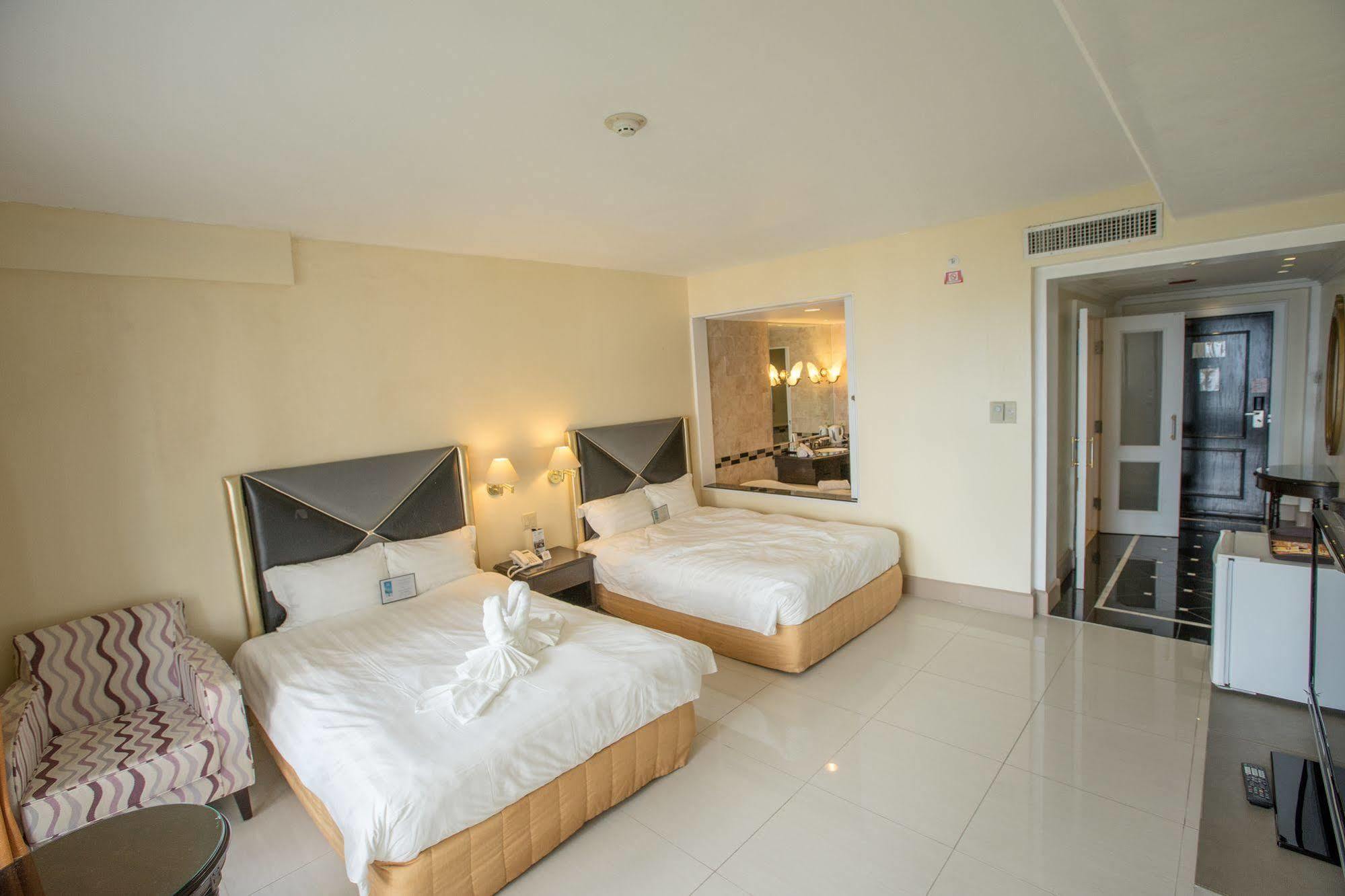 Royal Orchid Hotel Guam Tamuning Exterior foto